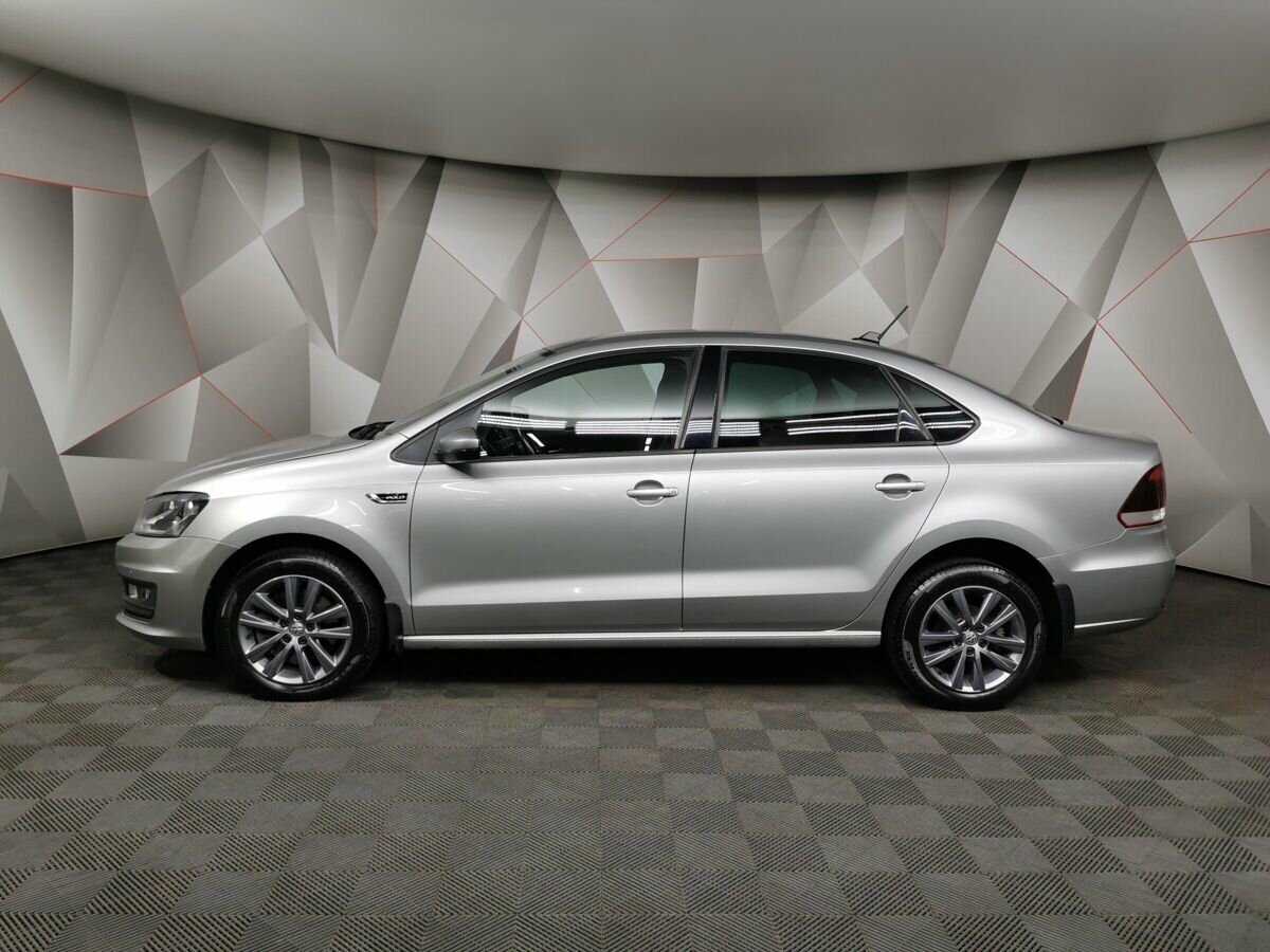 Купить Volkswagen Polo с пробегом. Фото: #4