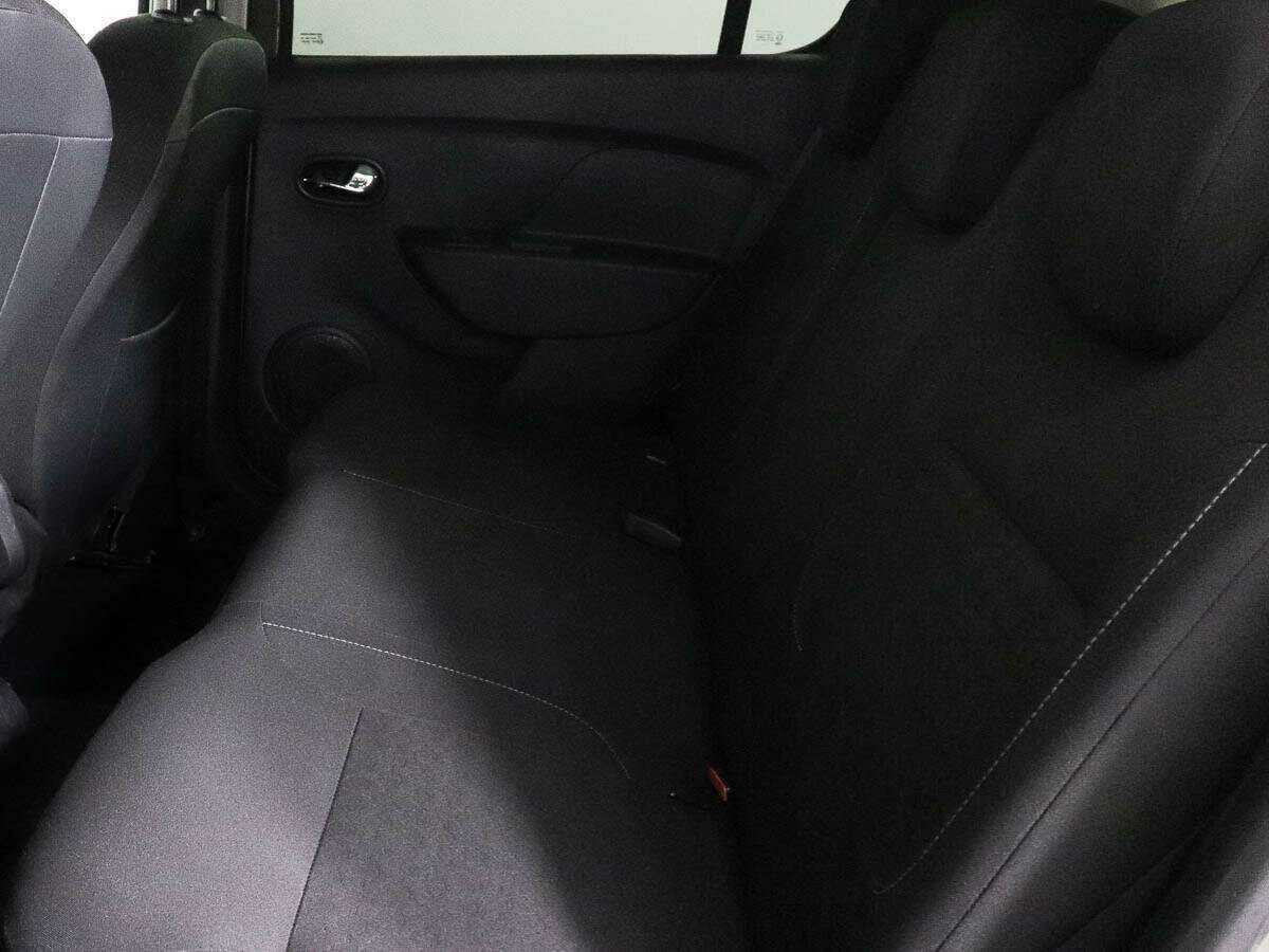 Купить Renault Sandero с пробегом. Фото: #7