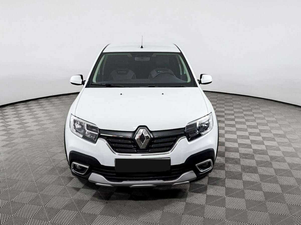 Купить Renault Logan с пробегом. Фото: #1