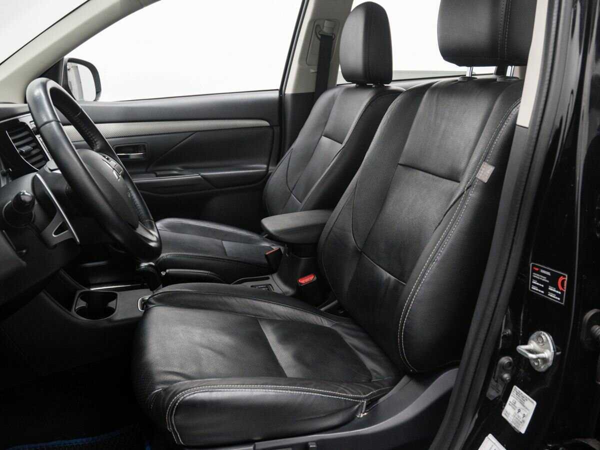 Купить Mitsubishi Outlander с пробегом. Фото: #13