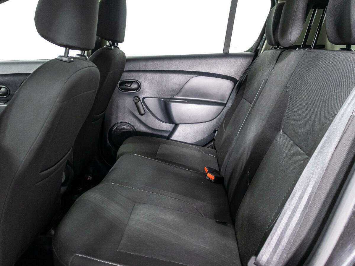Купить Renault Sandero с пробегом. Фото: #9