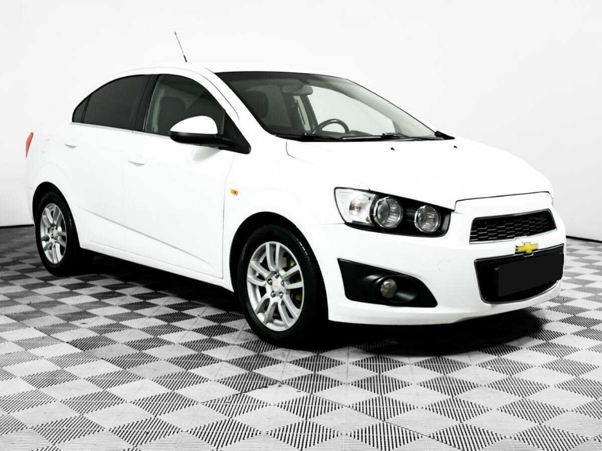 Купить Chevrolet Aveo с пробегом. Фото: #2