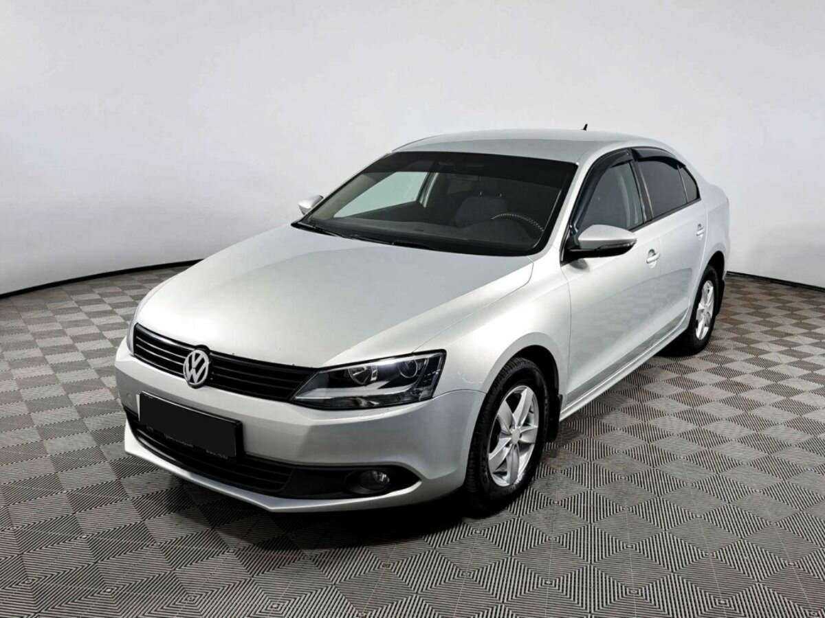 Купить Volkswagen Jetta с пробегом. Посмотреть фото