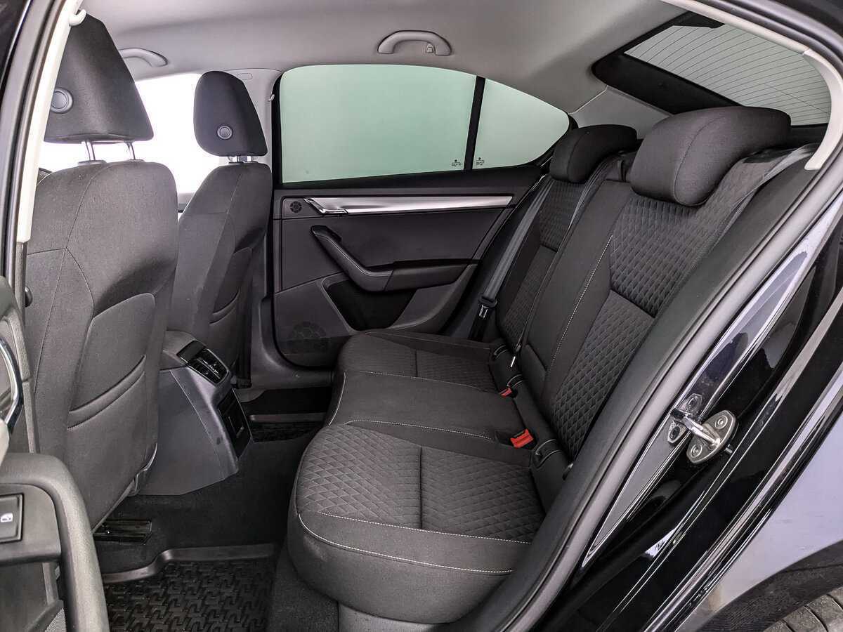 Купить Skoda Octavia с пробегом. Фото: #9