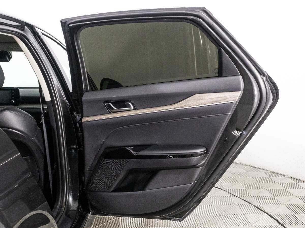 Купить Kia K5 с пробегом. Фото: #23