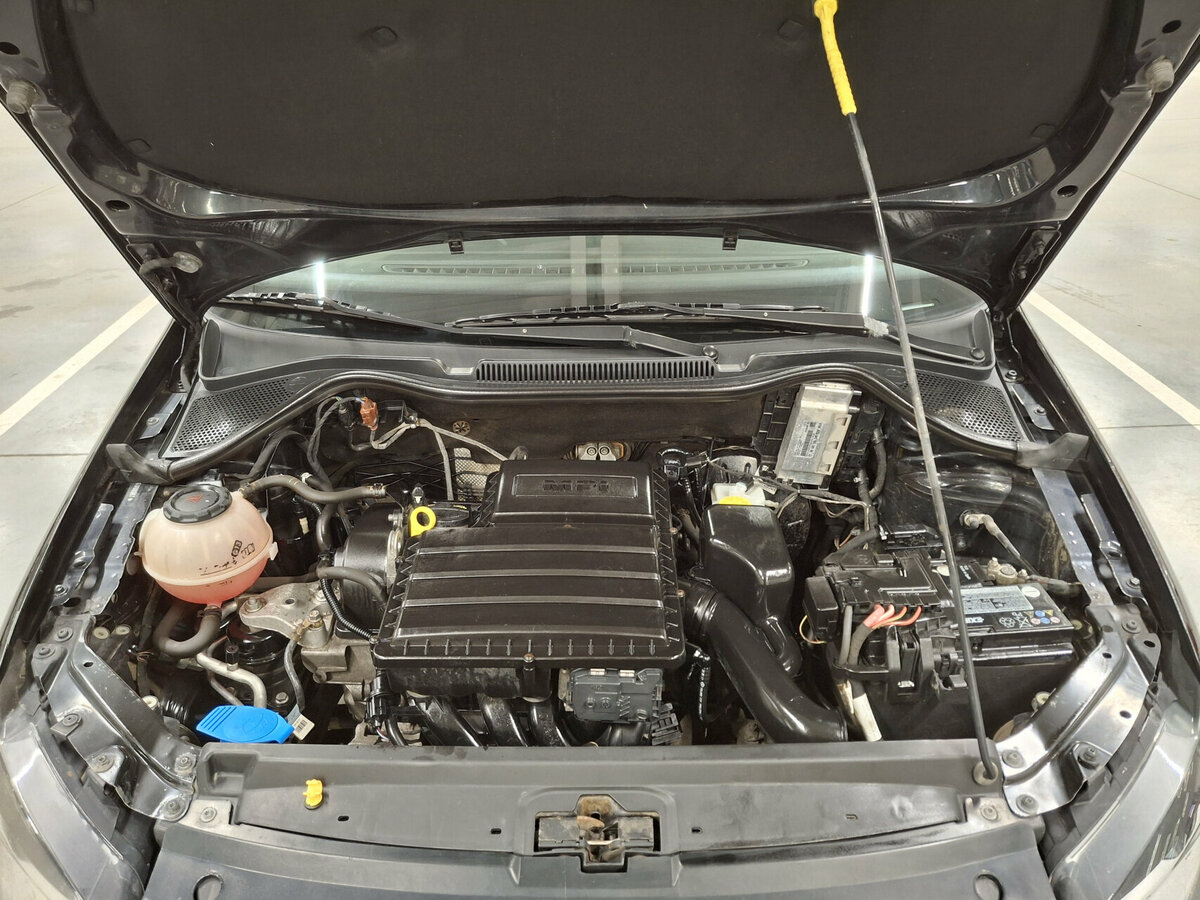 Купить Volkswagen Polo с пробегом. Фото: #8