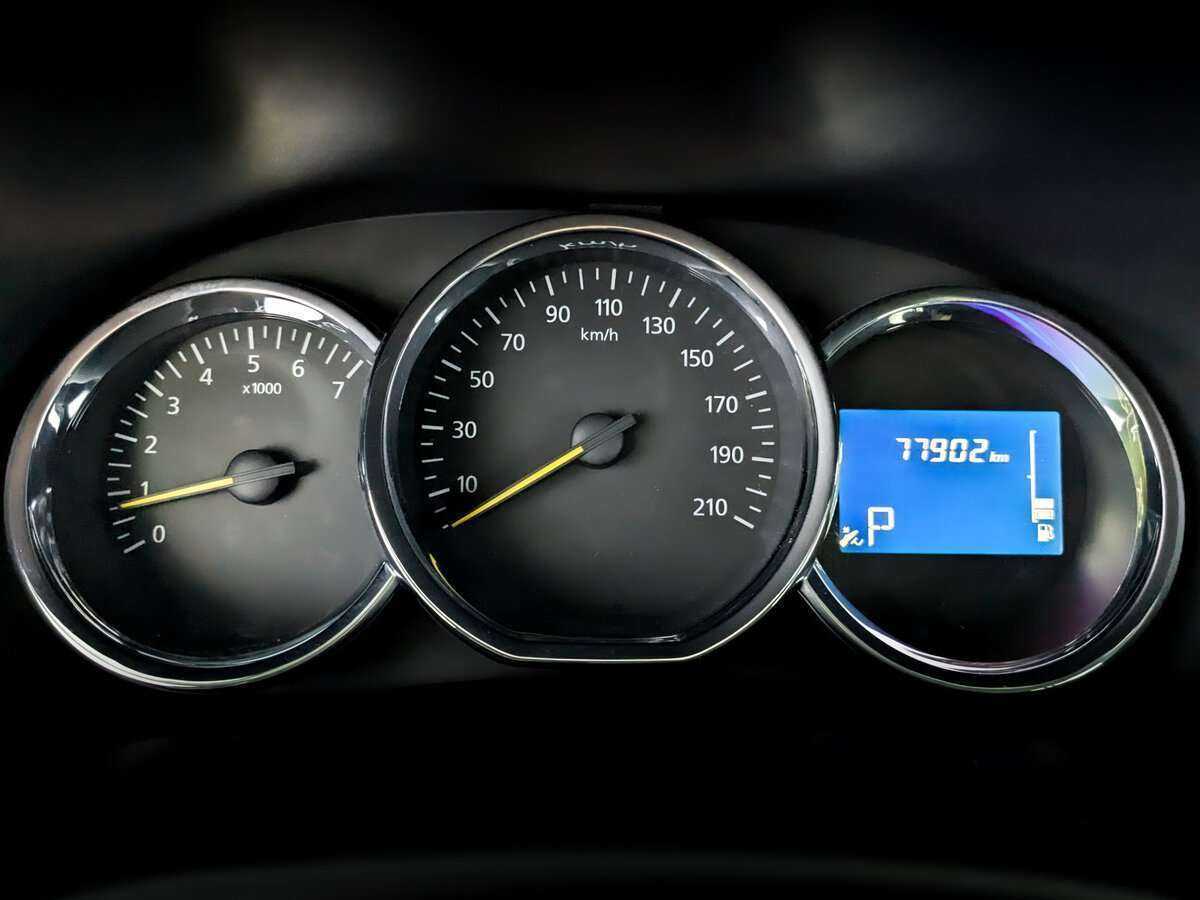 Купить Renault Logan с пробегом. Фото: #10