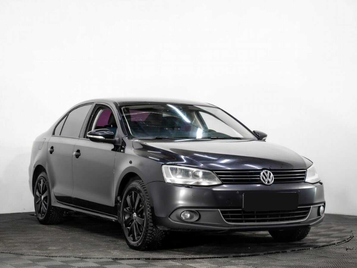 Купить Volkswagen Jetta с пробегом. Фото: #2