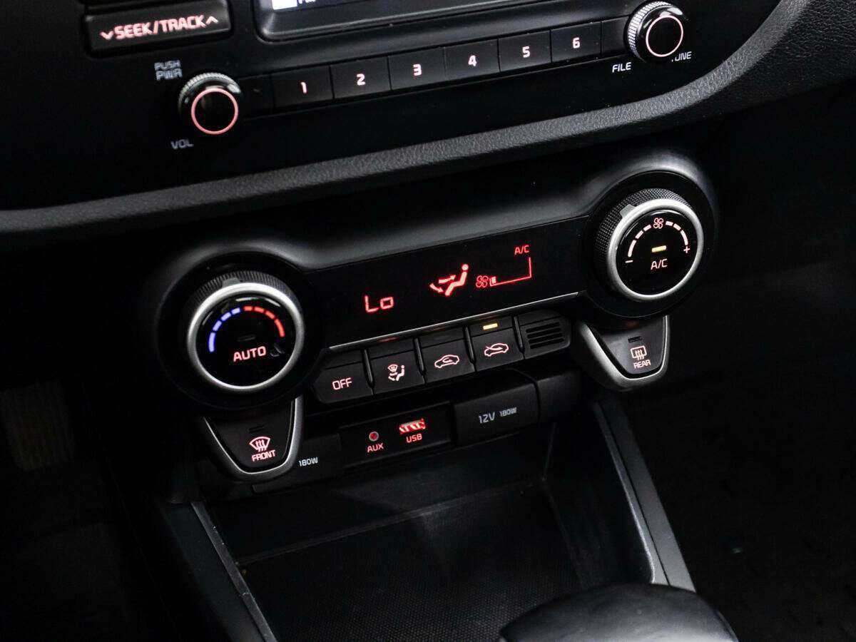Купить Kia Rio с пробегом. Фото: #18