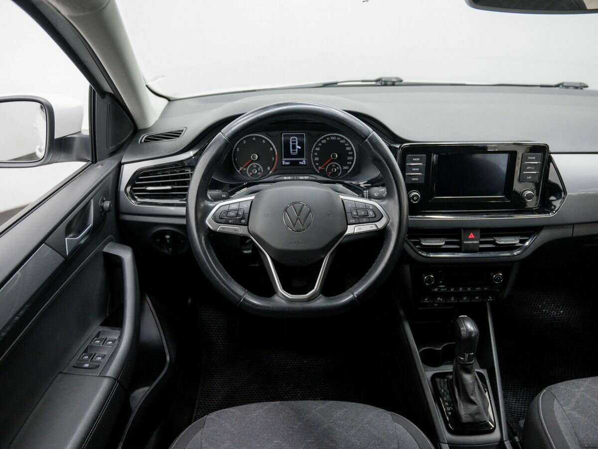 Купить Volkswagen Polo с пробегом. Фото: #10