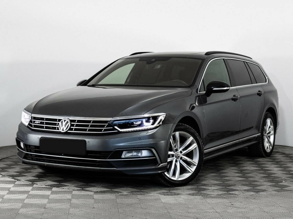Купить Volkswagen Passat с пробегом. Посмотреть фото