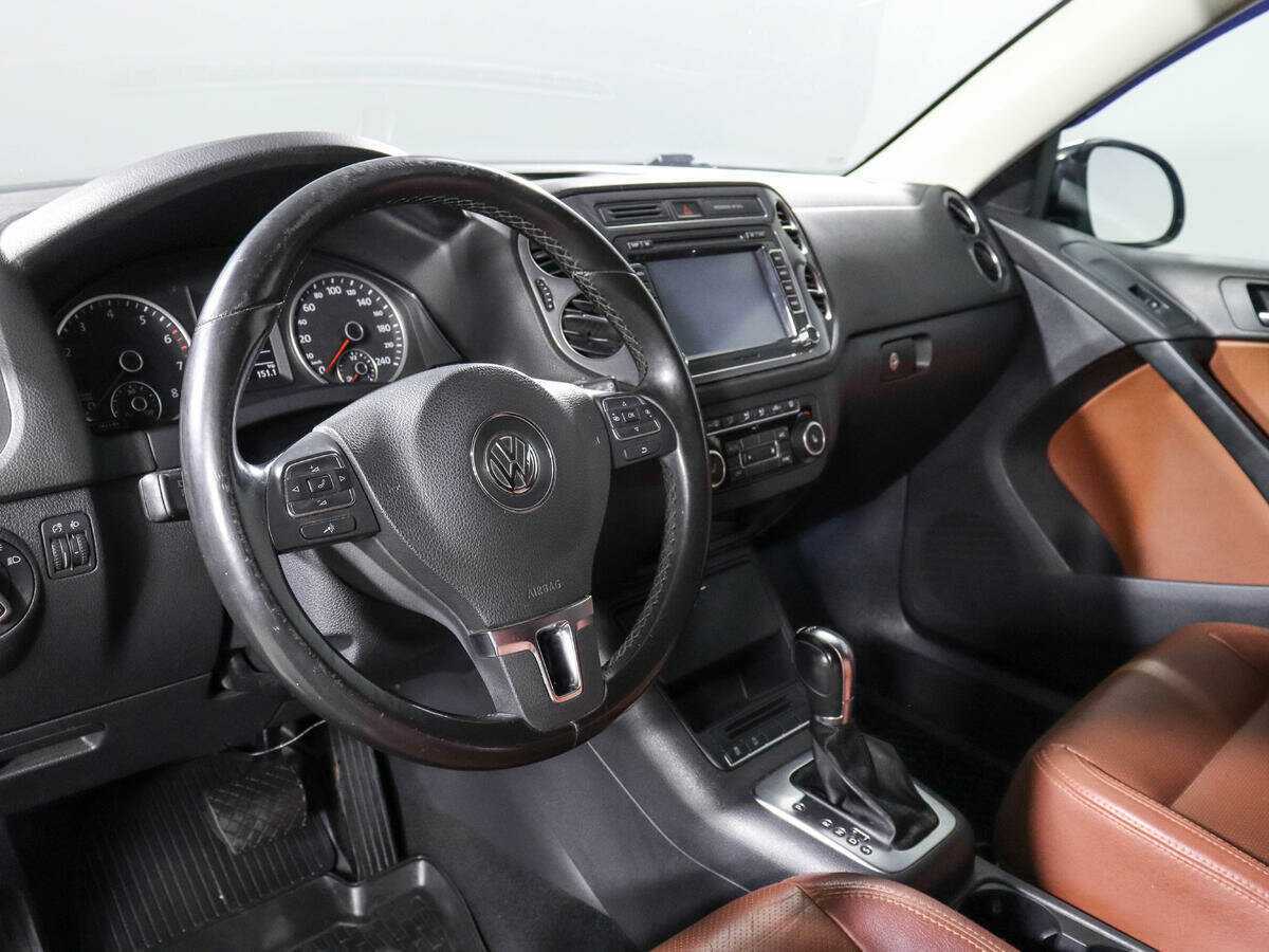 Купить Volkswagen Tiguan с пробегом. Фото: #11