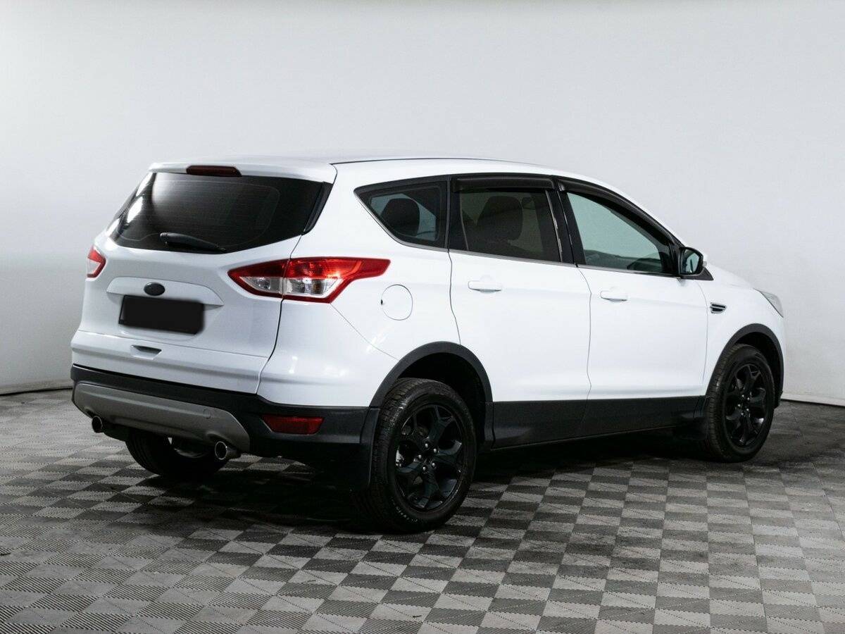 Купить Ford Kuga с пробегом. Фото: #3