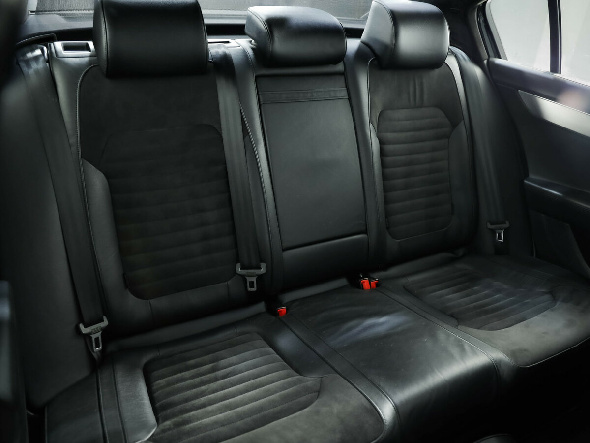 Купить Volkswagen Passat с пробегом. Фото: #29