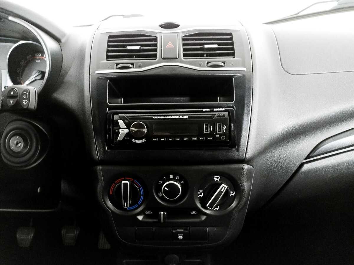 Купить Lada (ВАЗ) Granta с пробегом. Фото: #12