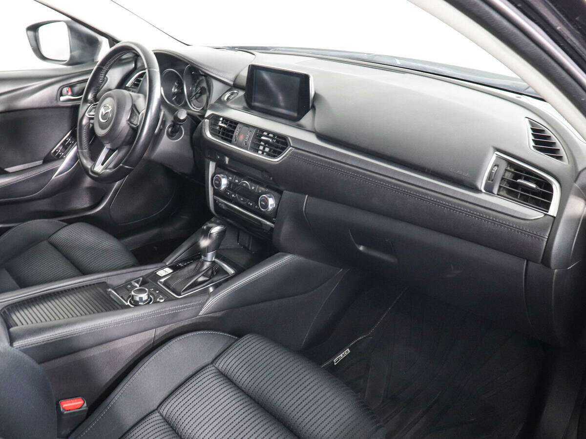 Купить Mazda 6 с пробегом. Фото: #9