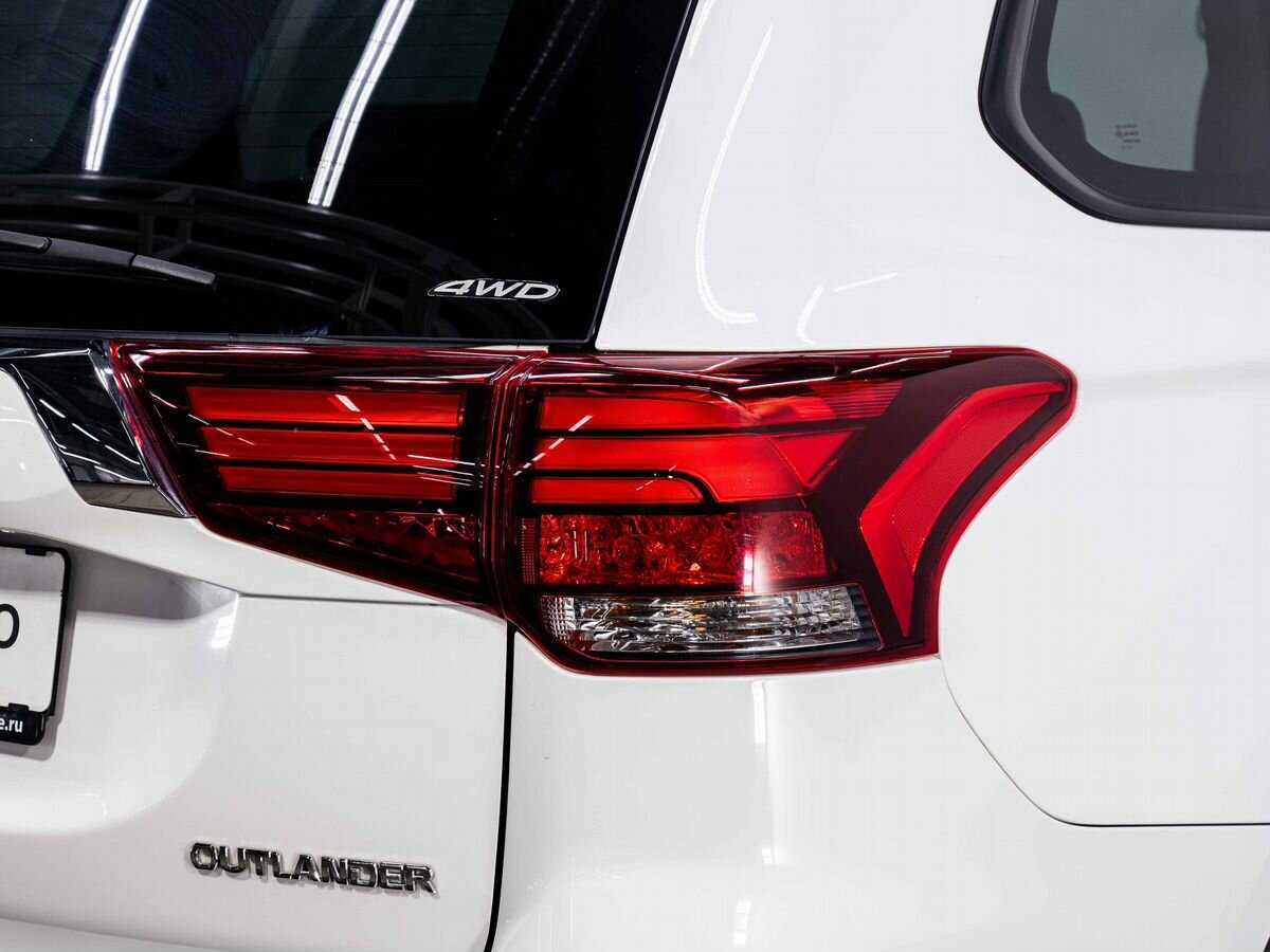 Купить Mitsubishi Outlander с пробегом. Фото: #26