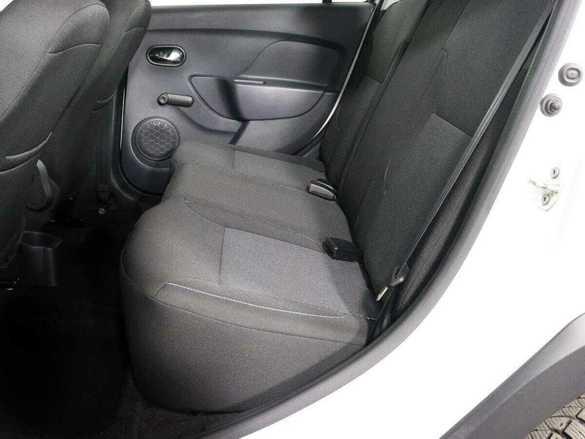 Купить Renault Logan с пробегом. Фото: #6