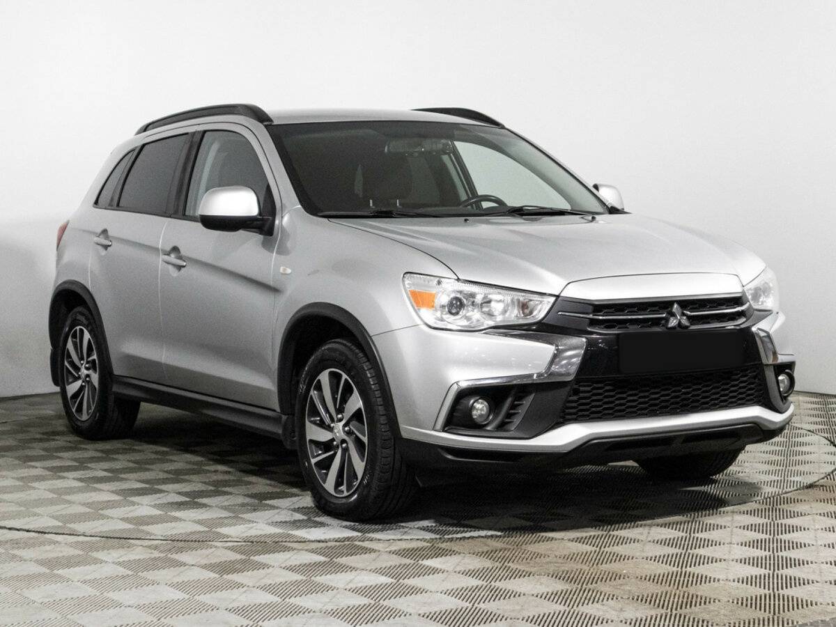 Купить Mitsubishi ASX с пробегом. Фото: #2