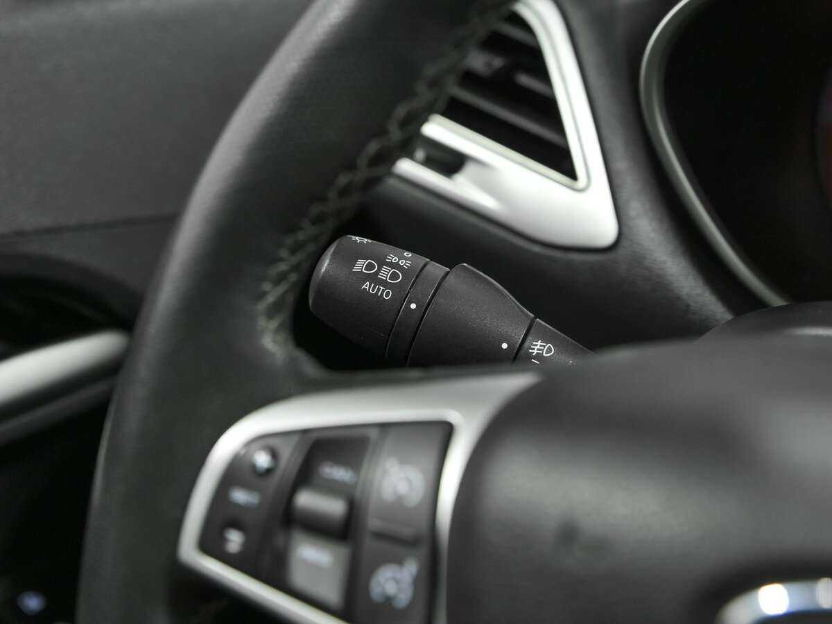 Купить Lada (ВАЗ) Vesta с пробегом. Фото: #3