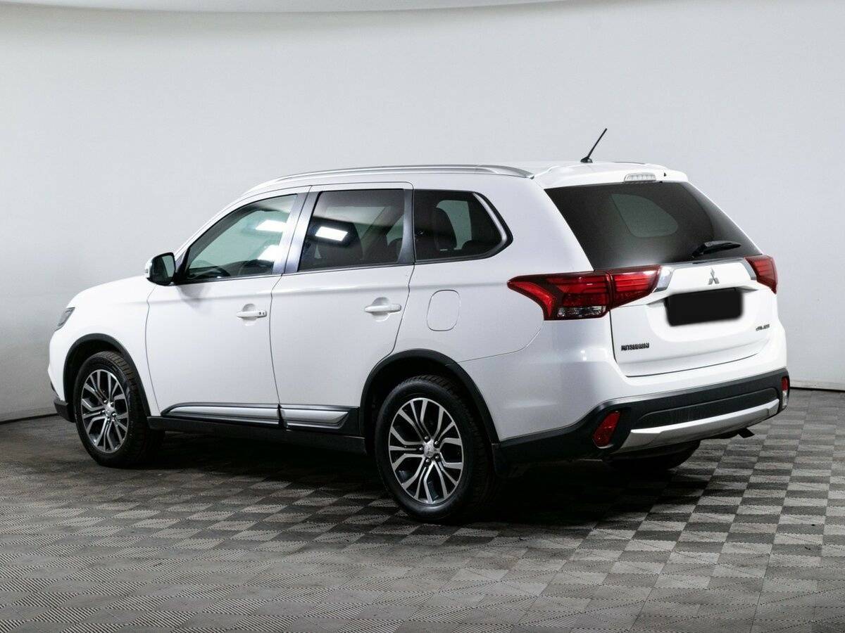 Купить Mitsubishi Outlander с пробегом. Фото: #6