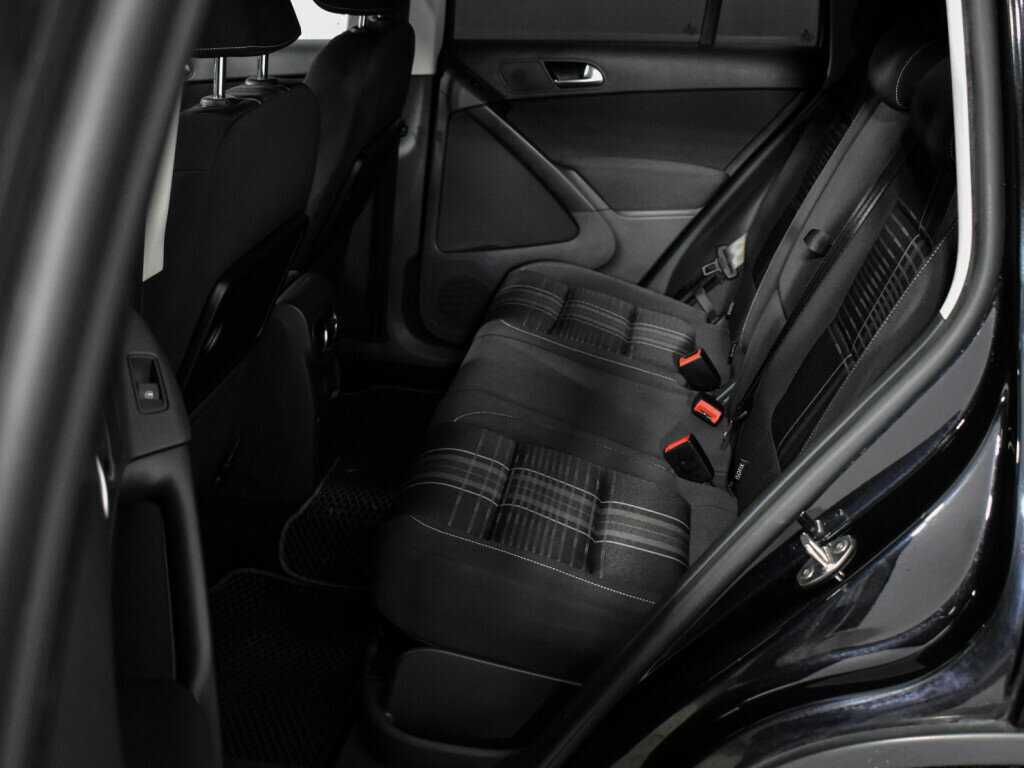 Купить Volkswagen Tiguan с пробегом. Фото: #10