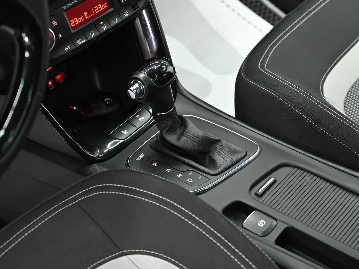 Купить Kia Ceed с пробегом. Фото: #9