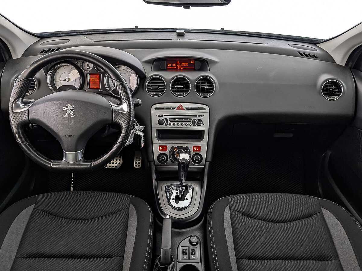 Купить Peugeot 408 с пробегом. Фото: #11