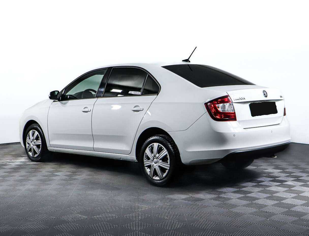 Купить Skoda Rapid с пробегом. Фото: #6