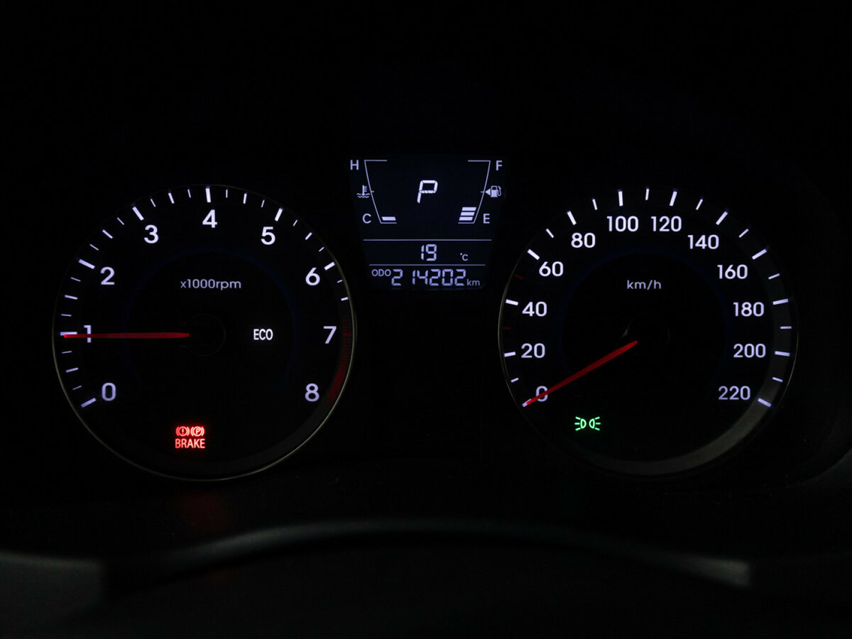 Купить Hyundai Solaris с пробегом. Фото: #11