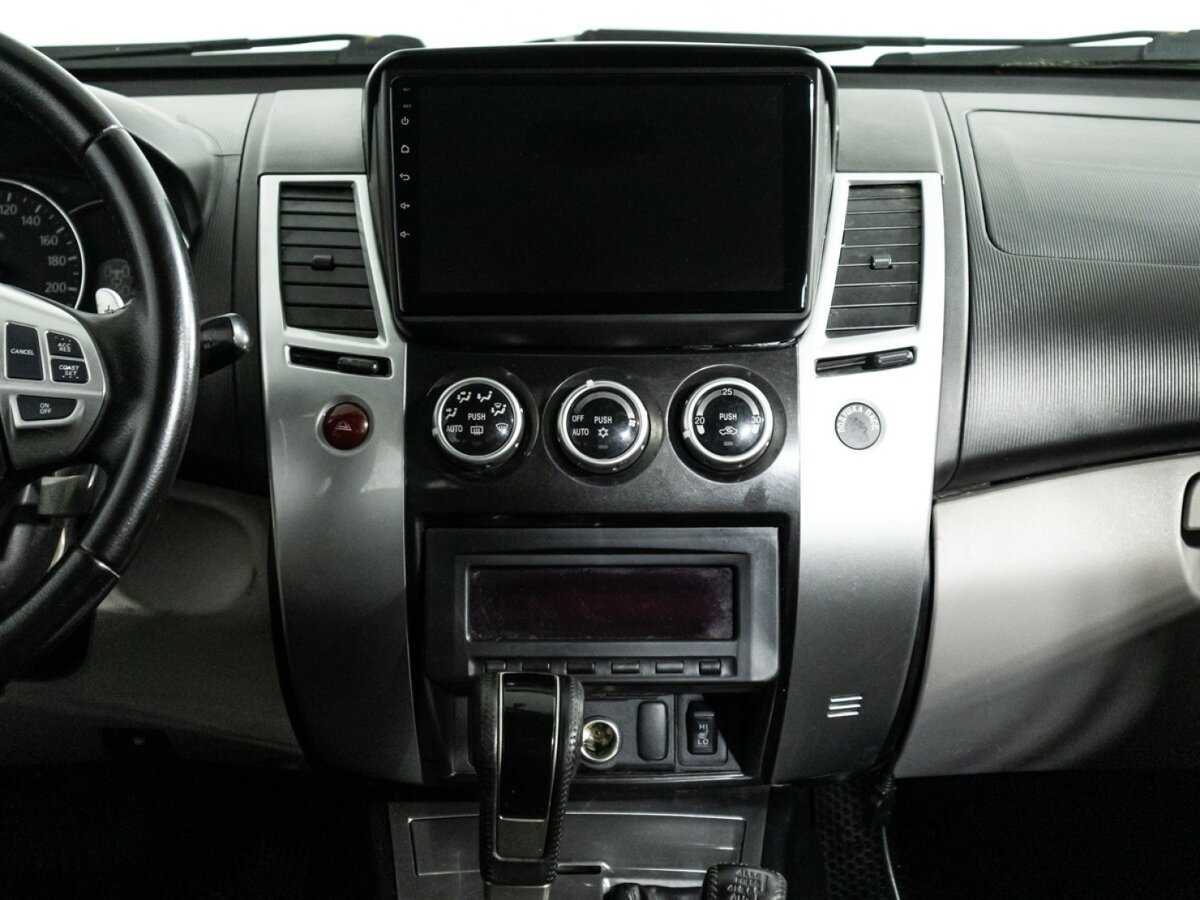 Купить Mitsubishi Pajero Sport с пробегом. Фото: #13