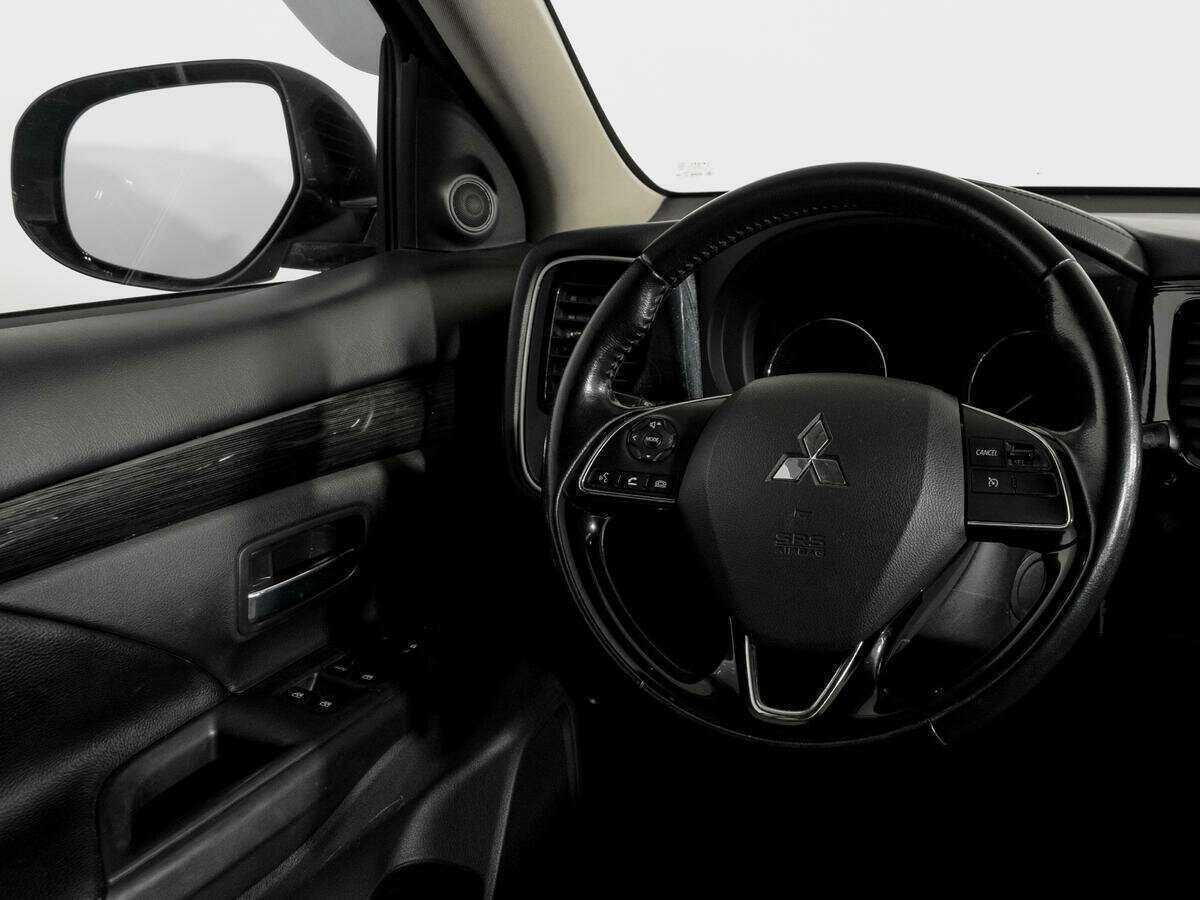 Купить Mitsubishi Outlander с пробегом. Фото: #12