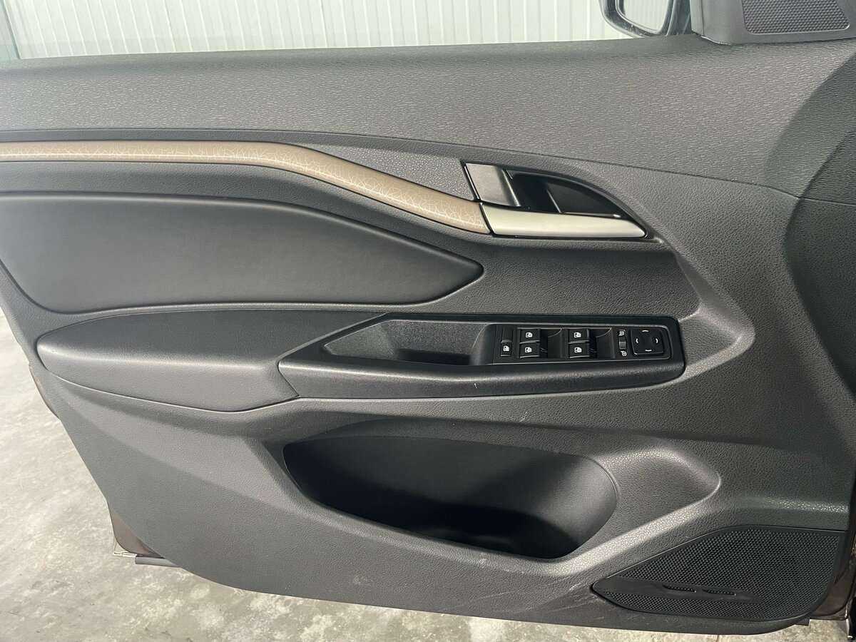 Купить Lada (ВАЗ) Vesta с пробегом. Фото: #18