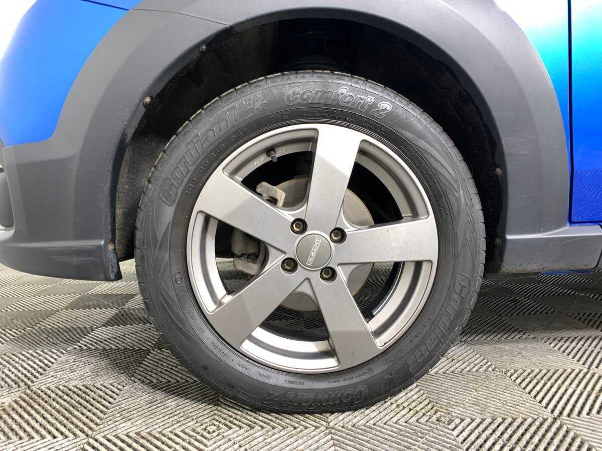 Купить Lada (ВАЗ) Largus с пробегом. Фото: #8