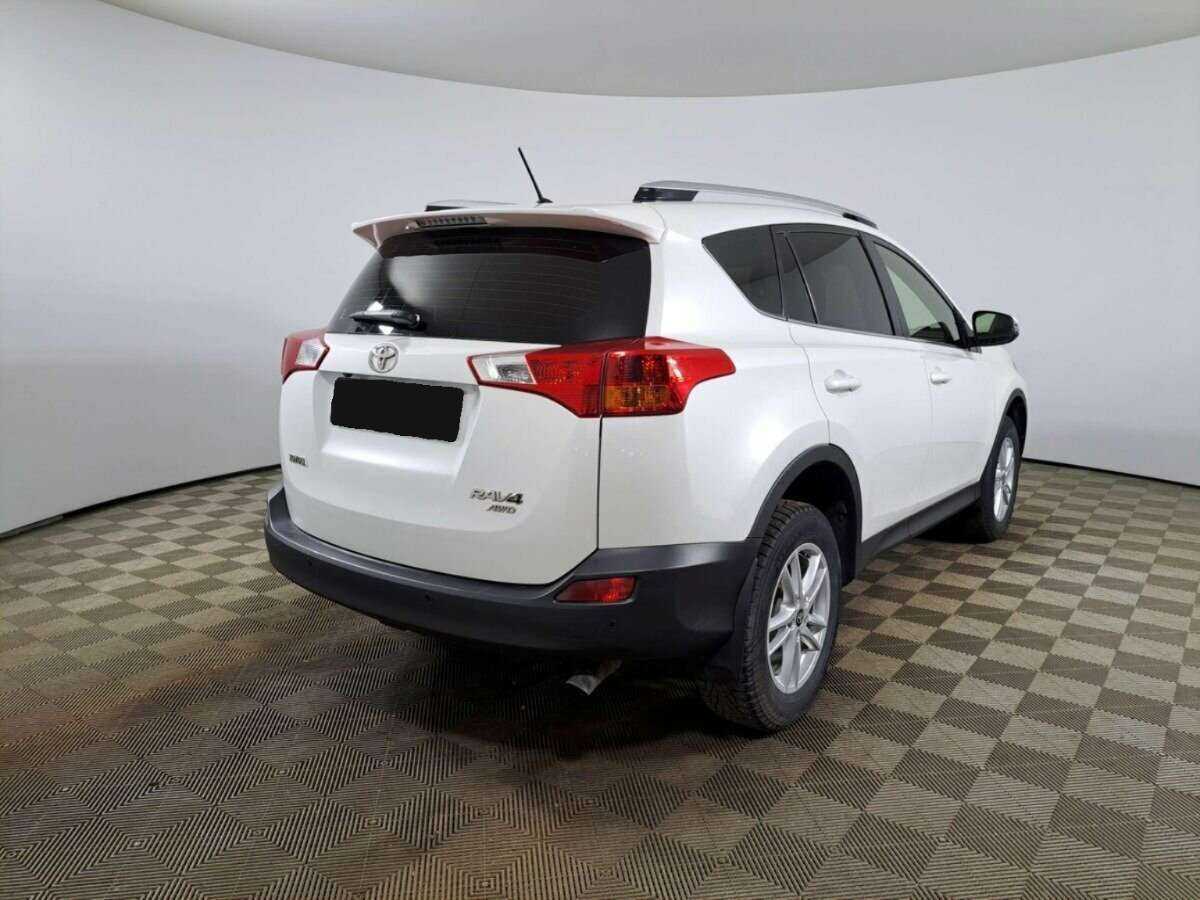 Купить Toyota RAV4 с пробегом. Фото: #4