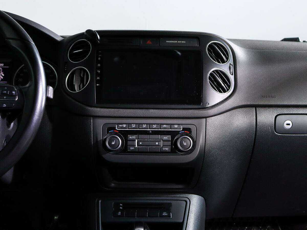 Купить Volkswagen Tiguan с пробегом. Фото: #12