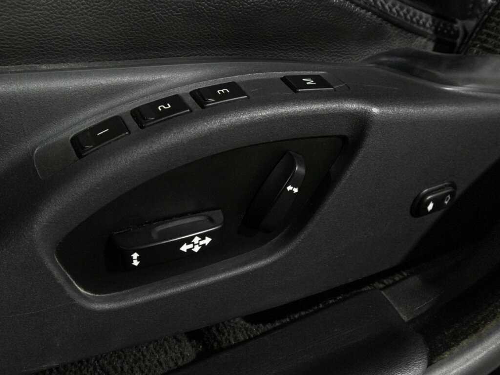 Купить Volvo XC70 с пробегом. Фото: #15