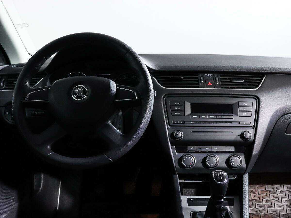 Купить Skoda Octavia с пробегом. Фото: #8