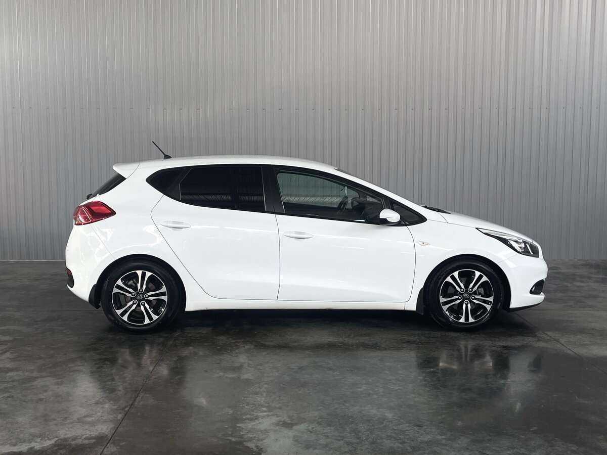 Купить Kia Ceed с пробегом. Фото: #3