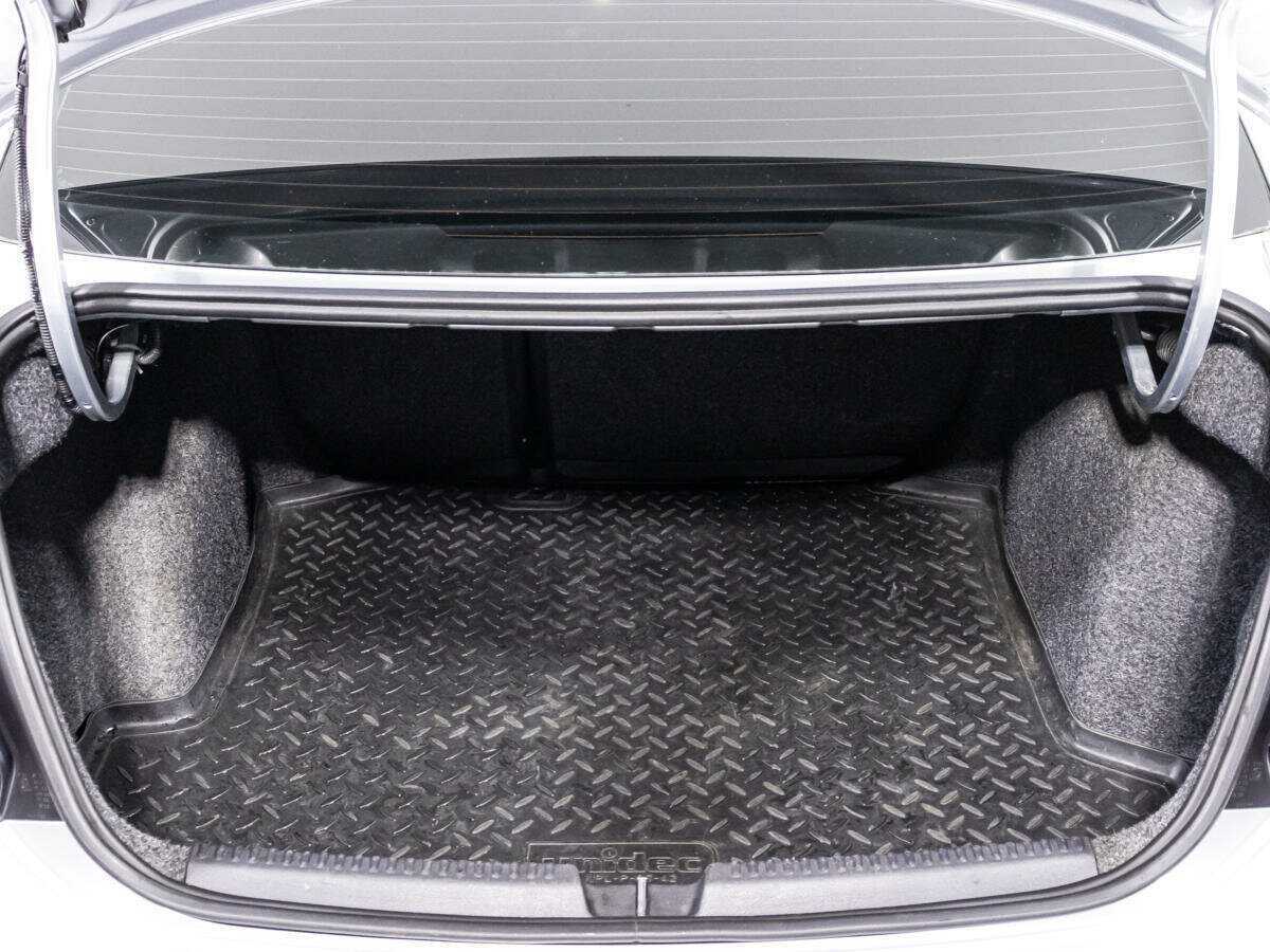 Купить Volkswagen Polo с пробегом. Фото: #14