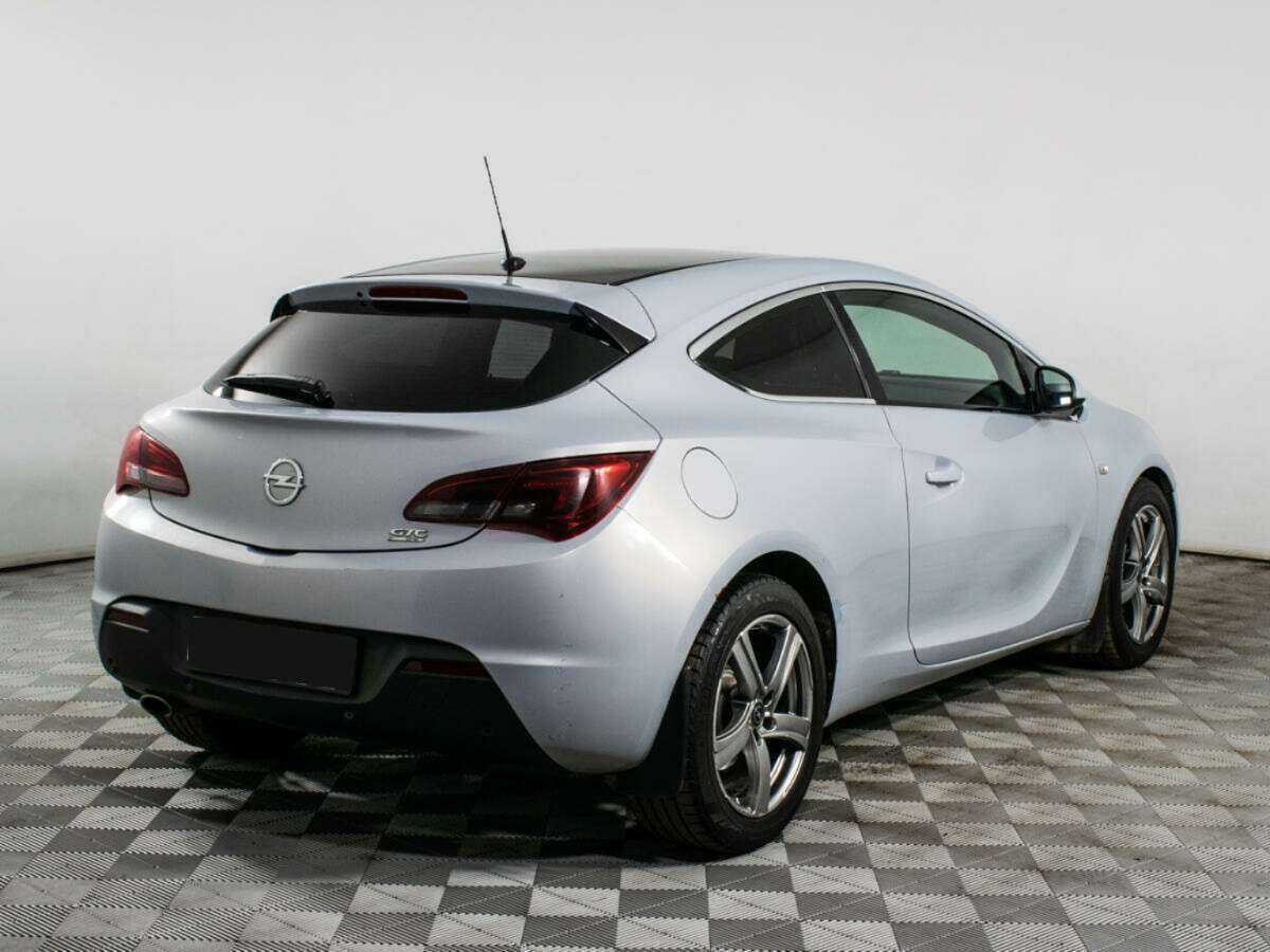 Купить Opel Astra с пробегом. Фото: #4