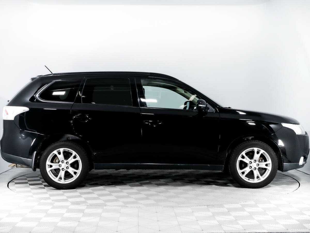 Купить Mitsubishi Outlander с пробегом. Фото: #3