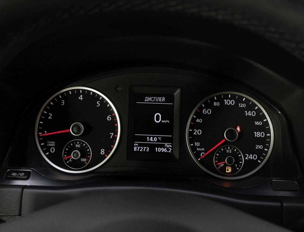 Купить Volkswagen Tiguan с пробегом. Фото: #18