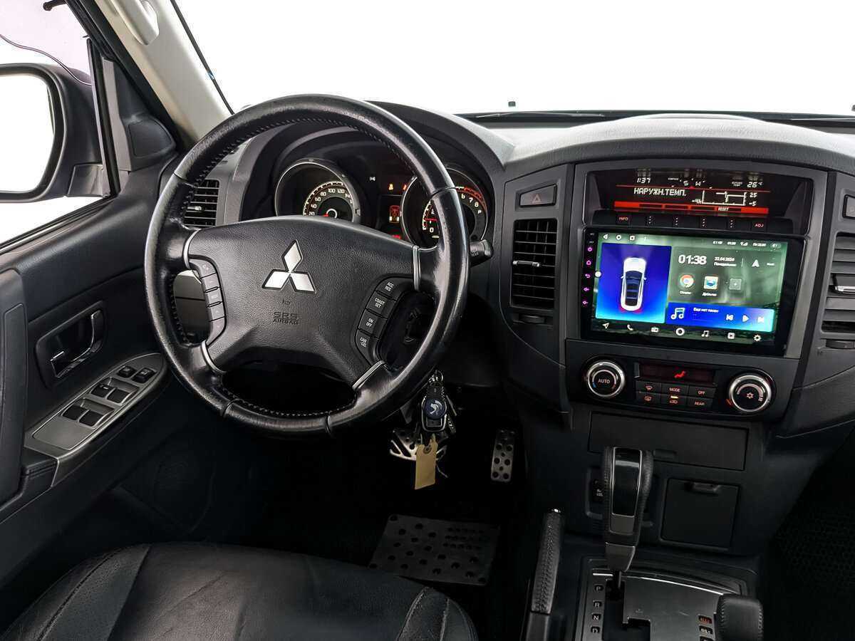 Купить Mitsubishi Pajero с пробегом. Фото: #20