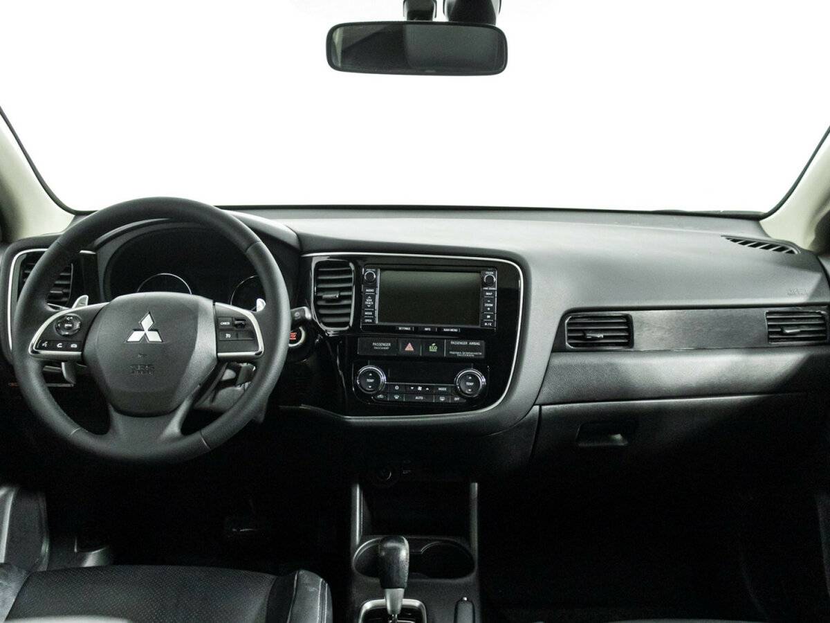 Купить Mitsubishi Outlander с пробегом. Фото: #11