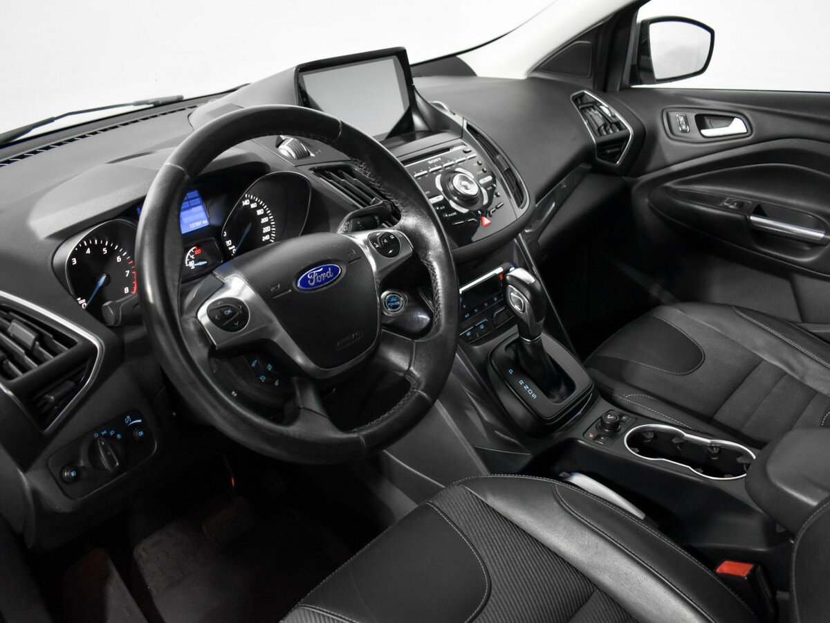 Купить Ford Kuga с пробегом. Фото: #7