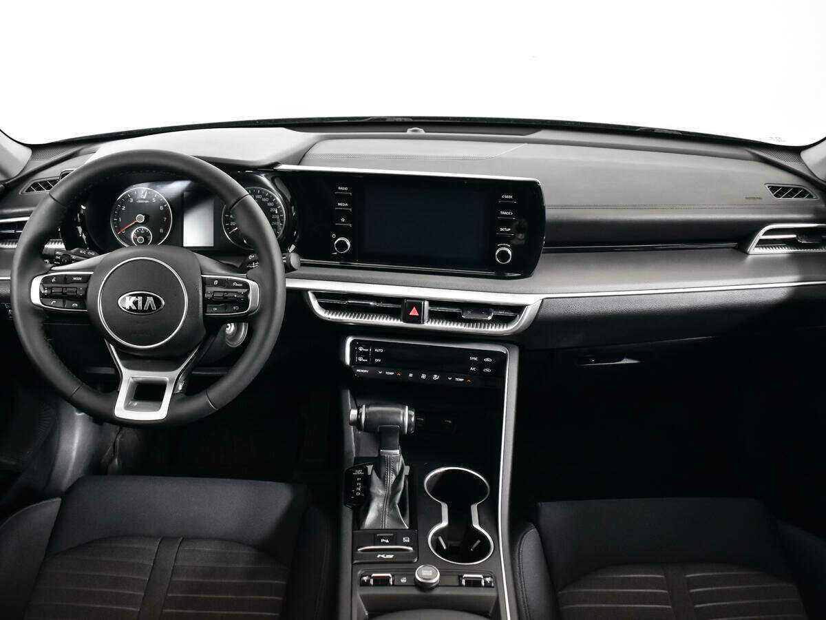 Купить Kia K5 с пробегом. Фото: #11