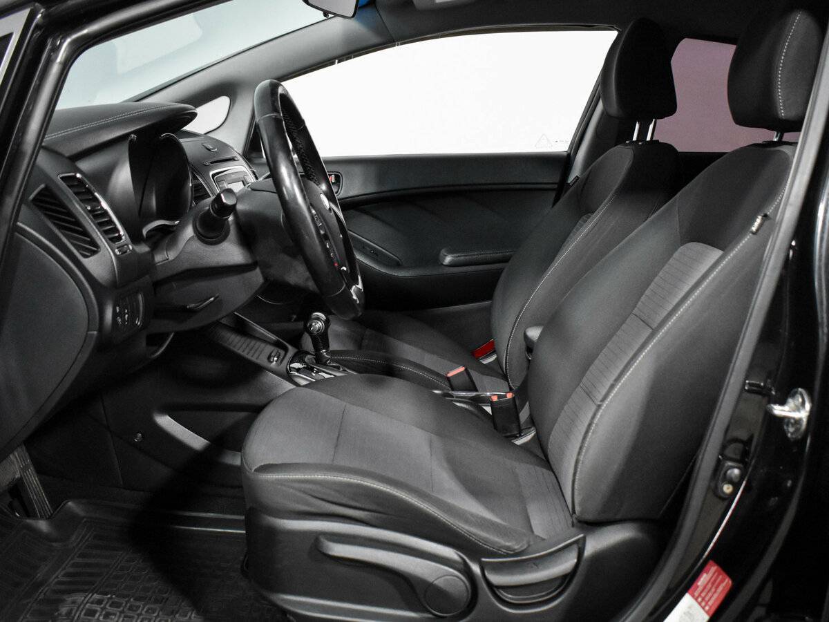 Купить Kia Cerato с пробегом. Фото: #9