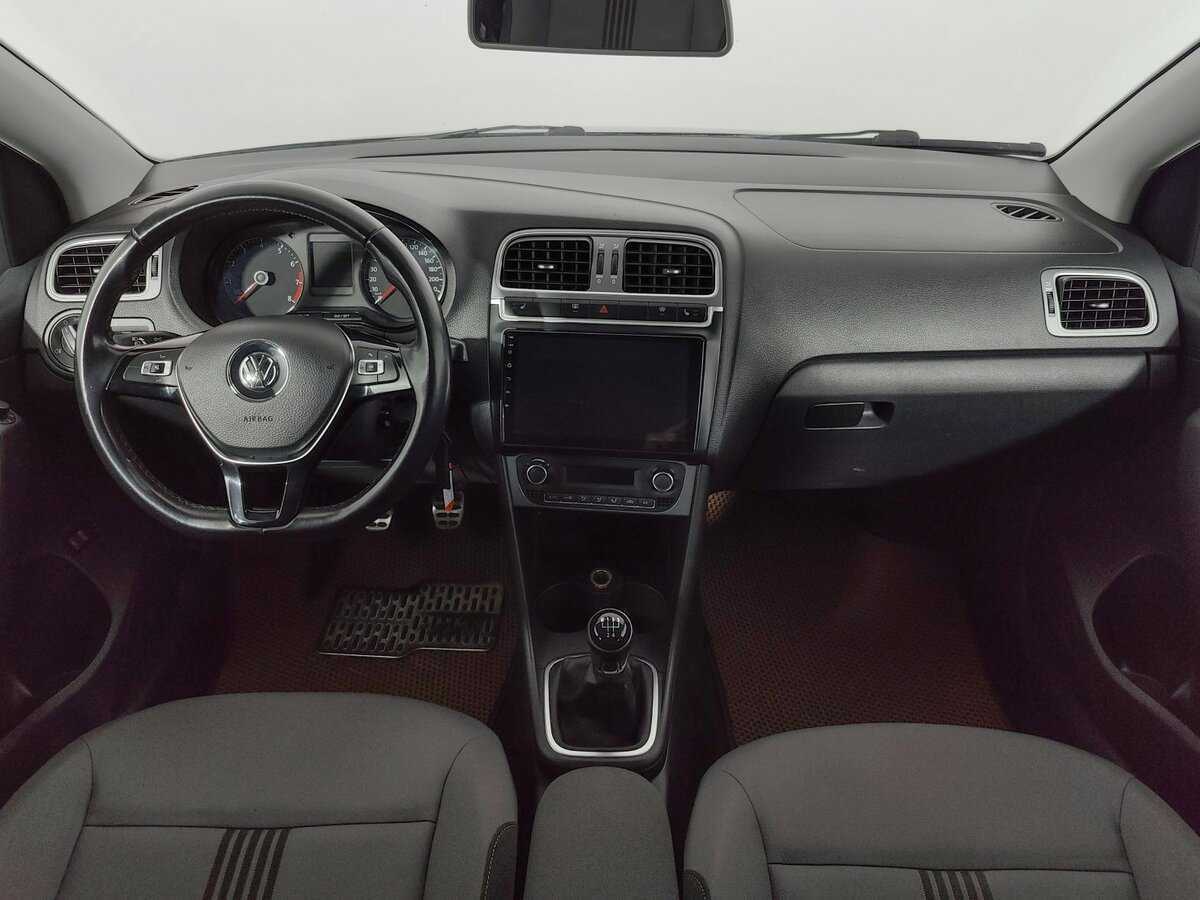 Купить Volkswagen Polo с пробегом. Фото: #11