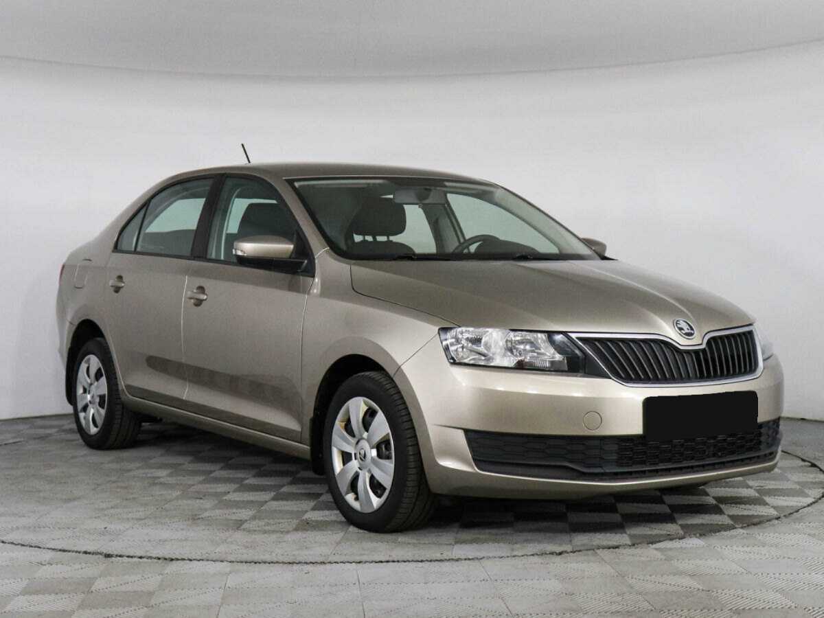 Купить Skoda Rapid с пробегом. Фото: #2
